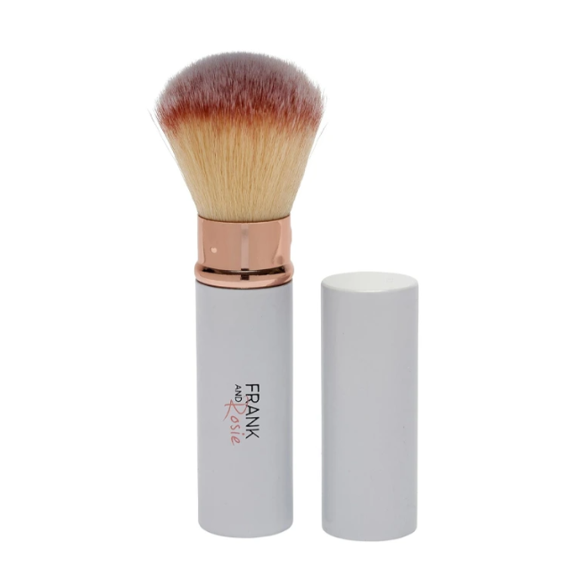 Amazing Compact Powder Brush: Hamper My Style