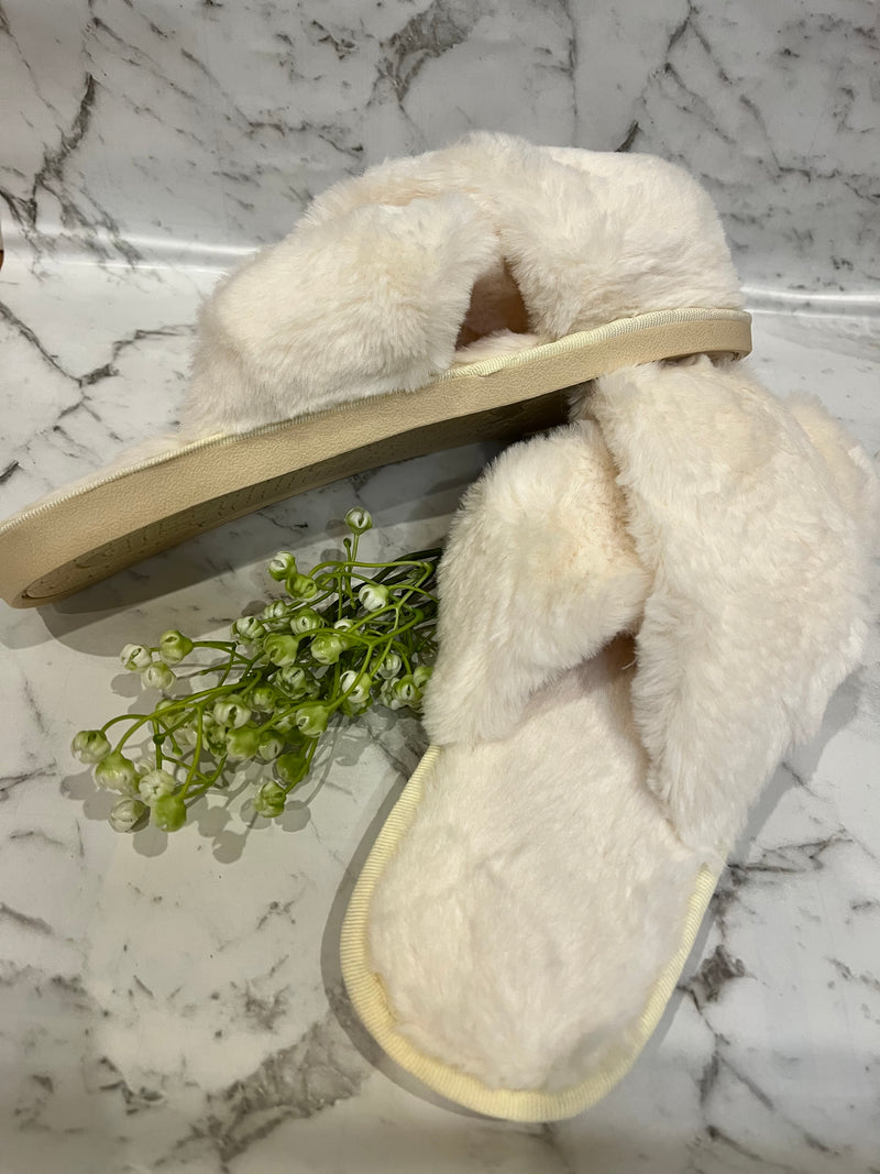 Fluffy Slippers - Hamper My Style